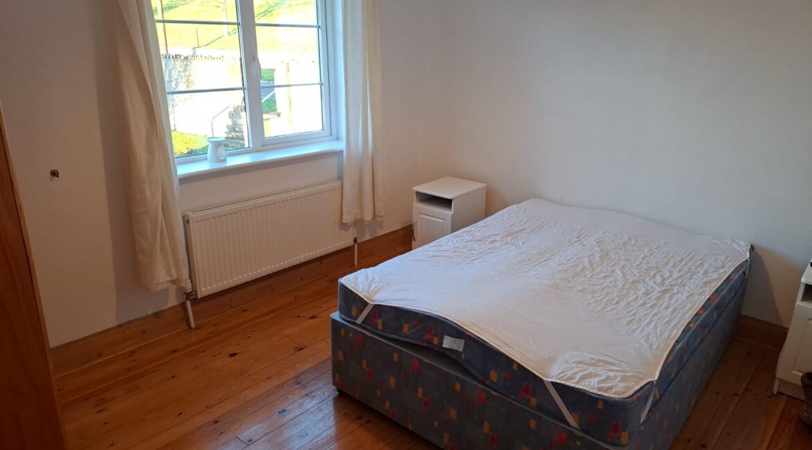 e25fbb99-4a9e-4e5e-9b36-5c8013b52e66